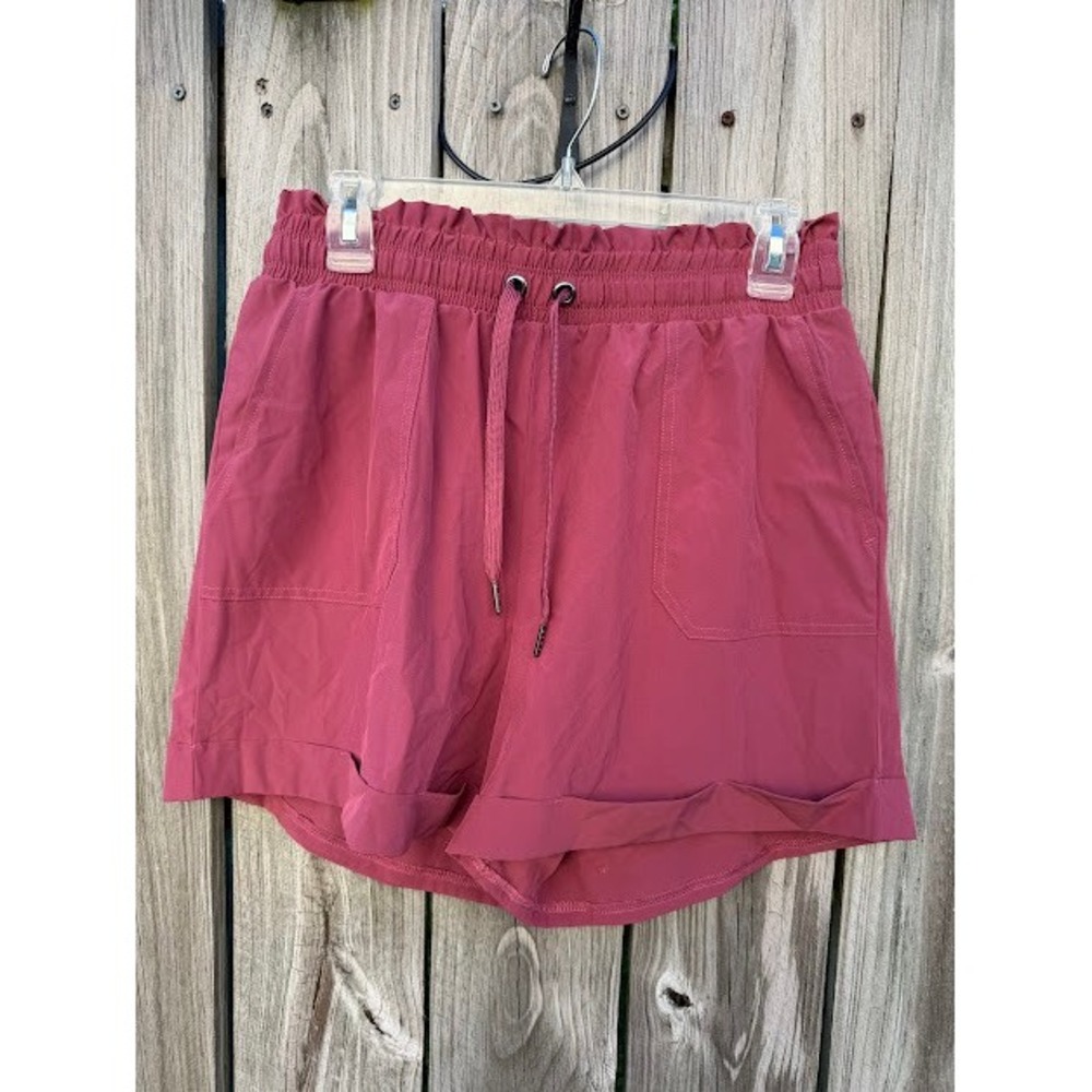 Athletic Danskin Shorts Women Medium Pink Paperbag Waist Hiking Utility Pocket